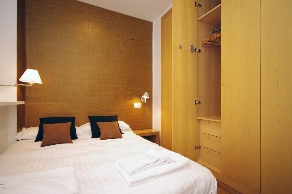 Vivaldi Penthouse Ayuntamiento Apartment บาเลนเซีย ห้อง รูปภาพ